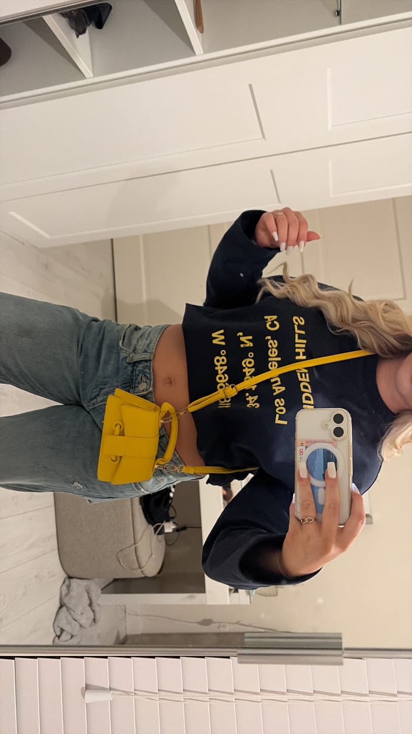 Customer photo review of VINTAGE LOGO LONGSLEEVE T-SHIRT AMBER/NAVY