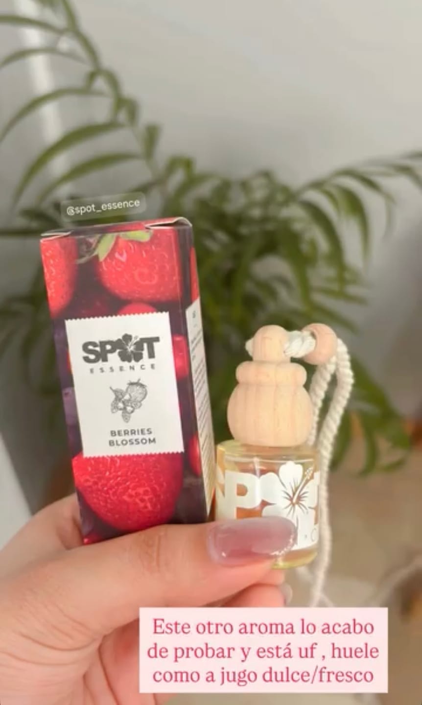 Customer photo review of Aromatizador de auto Berries Blossom