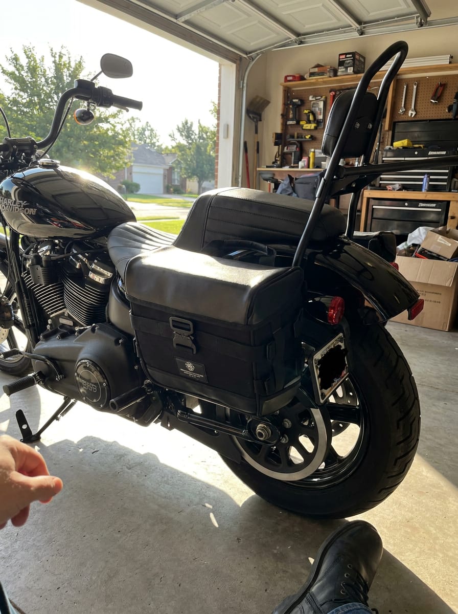 Customer photo review of 20L - Incognito Quick-Mount Small Saddlebags for Harley Softail Street Bob FXBB/S