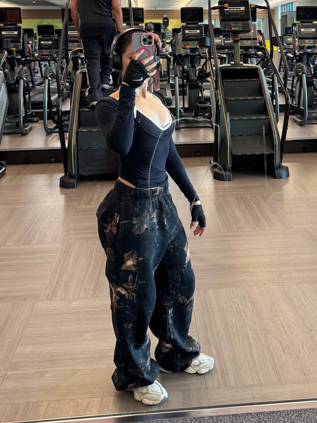 Customer photo review of W2230 - Camo Cargo Joggers