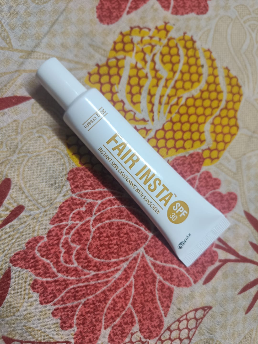 Customer photo review of Zydus Fair Insta SPF 30 Instant Skin Lightening with Sunscreen