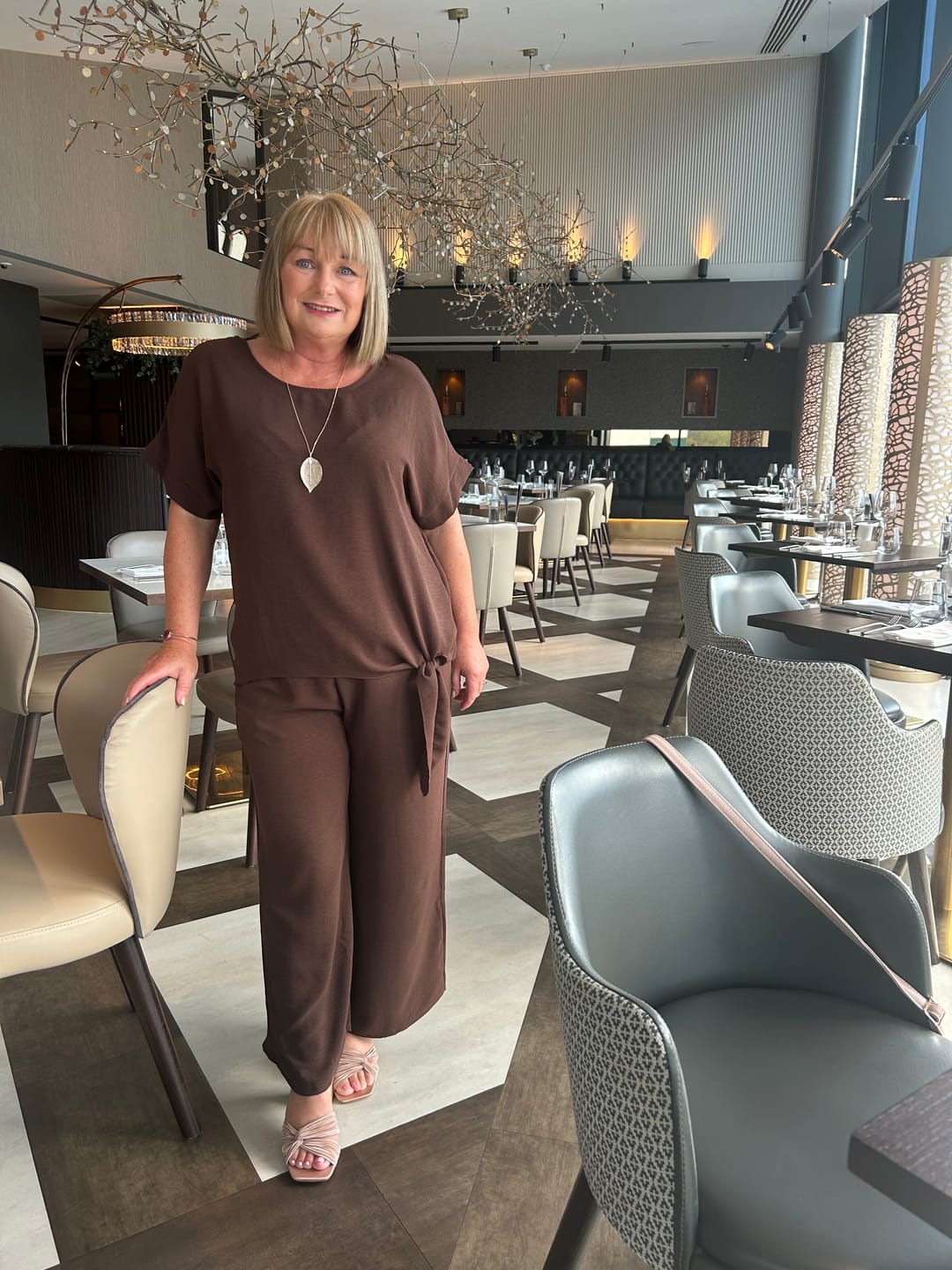 Customer photo review of Florida Brown Side Knot Set