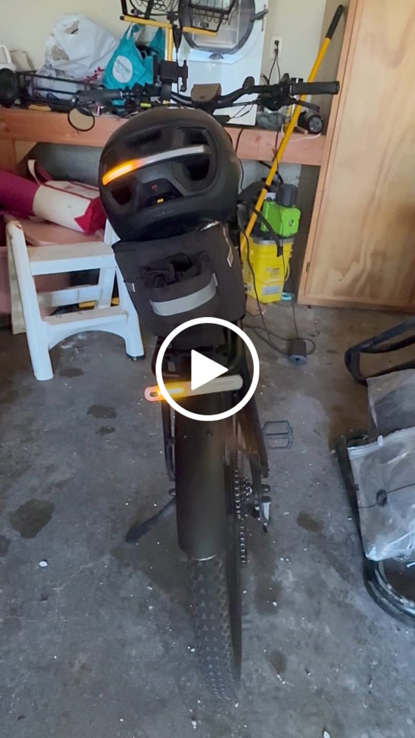 Recensione video di un cliente su AURA
