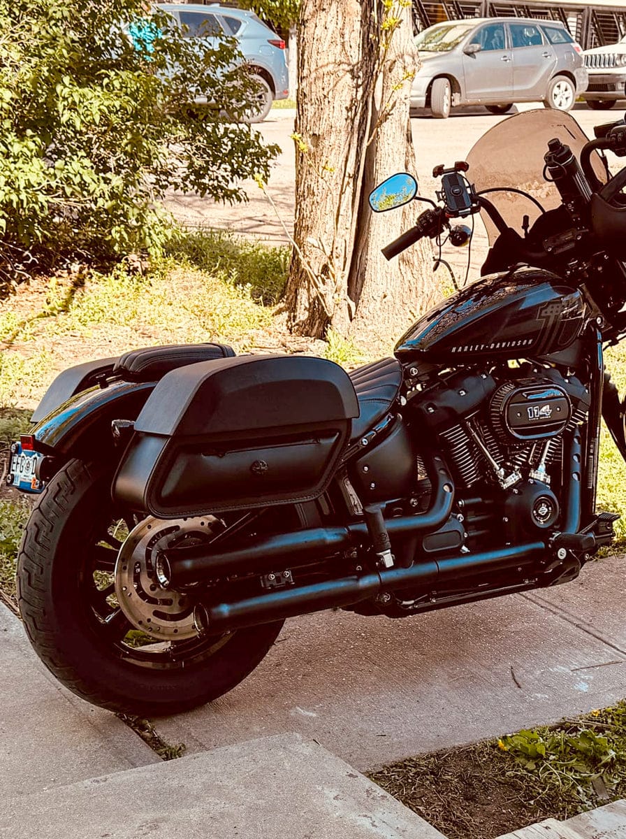 Customer photo review of 28L - Pantheon Medium Quick Mount Motorcycle Saddlebags For Harley Softail Street Bob FXBB/S