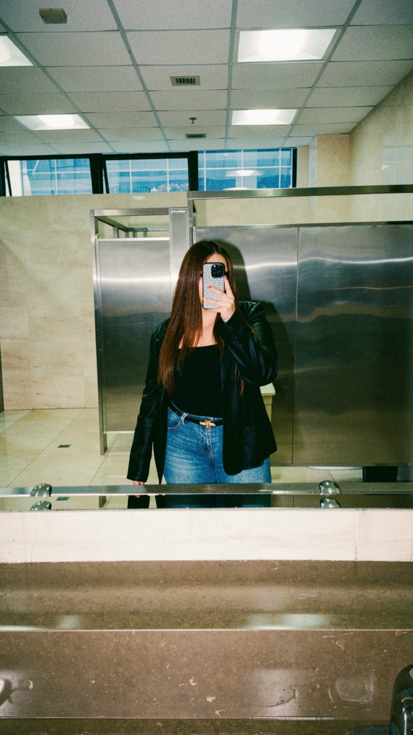 Customer photo review of JENNIE BLACK BLAZER