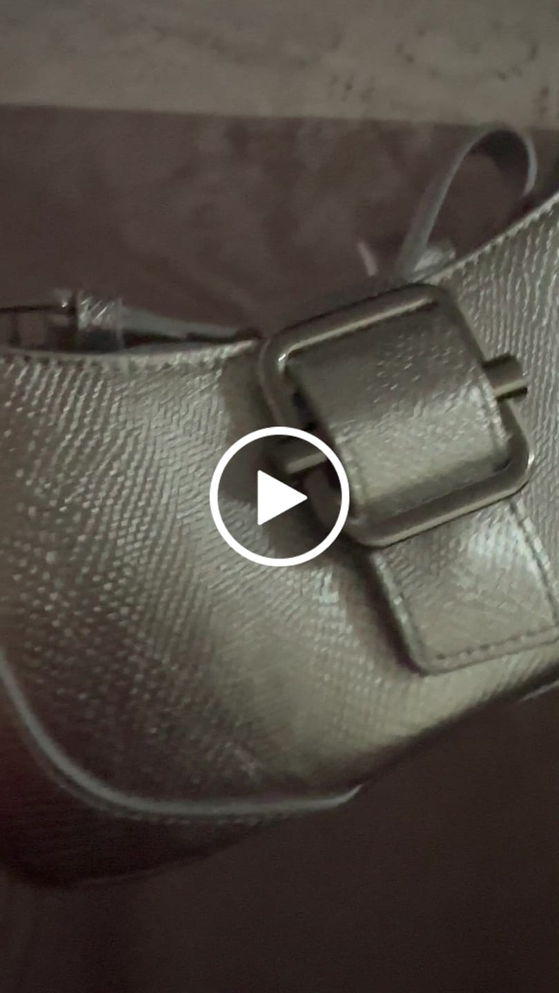 Customer video review of Silver Lily Shoulder Bag