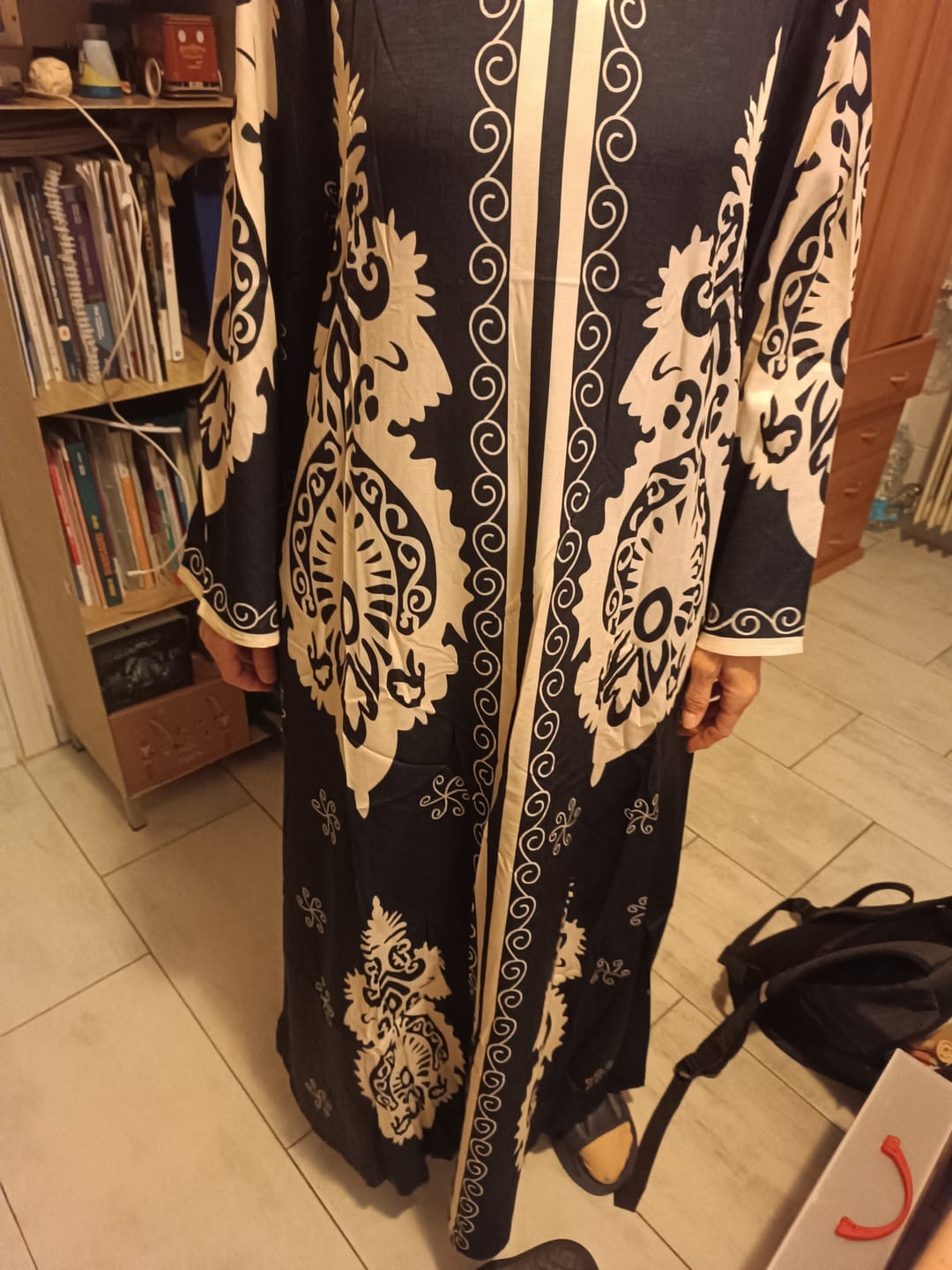 Customer photo review of Arabesque Abaya Blu Notte