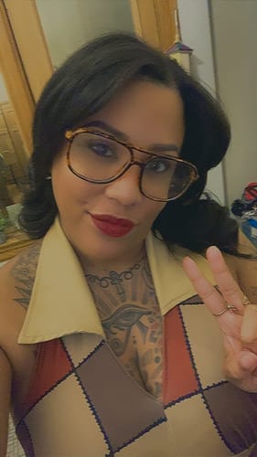 Customer review photo from Laina R.