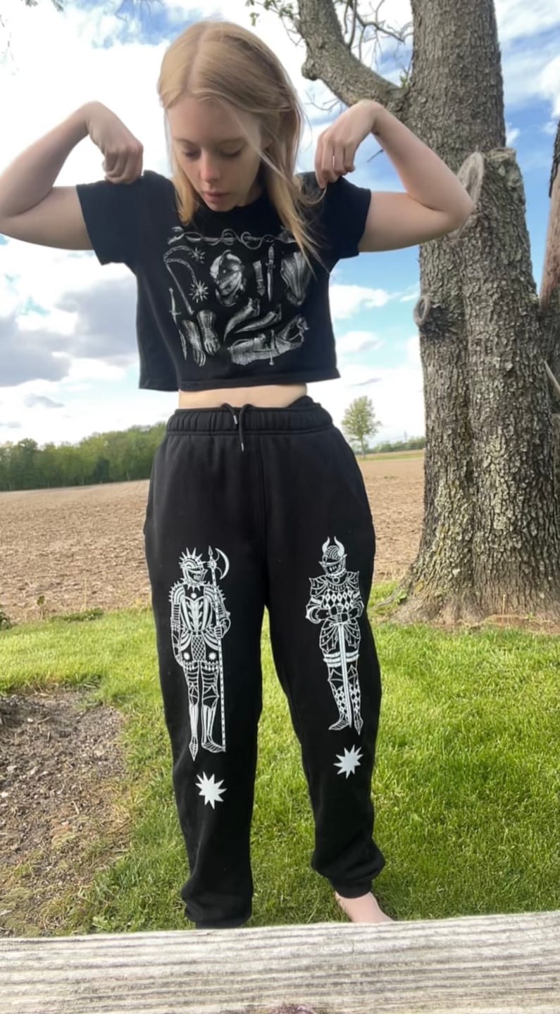 Customer photo review of Knight Relax Joggers