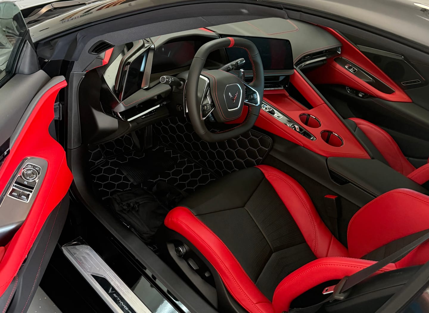 Customer photo review of Corvette C8 Honeycomb Leather Floor Mat