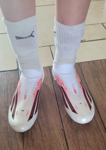 Avis photo d'un client sur F50 LACELESS ELITE FG LAMINE YAMAL HEARTBREAKER - BLANC/ROSE