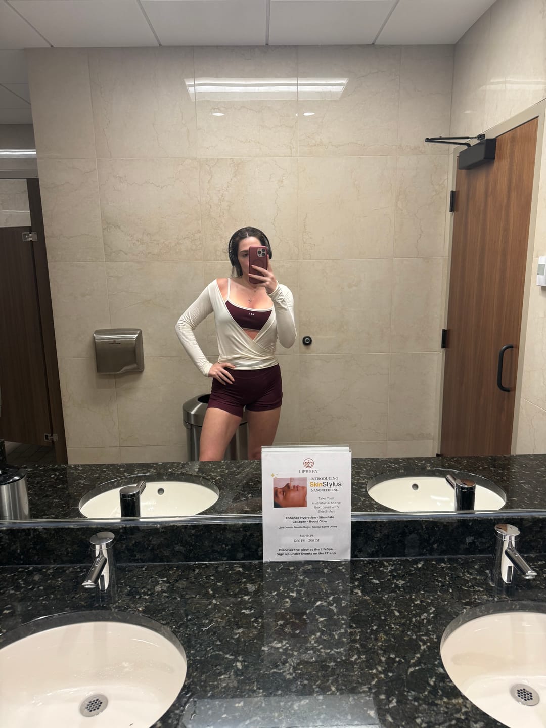 Customer photo review of The Micro Bra / BlackCherry-Cream