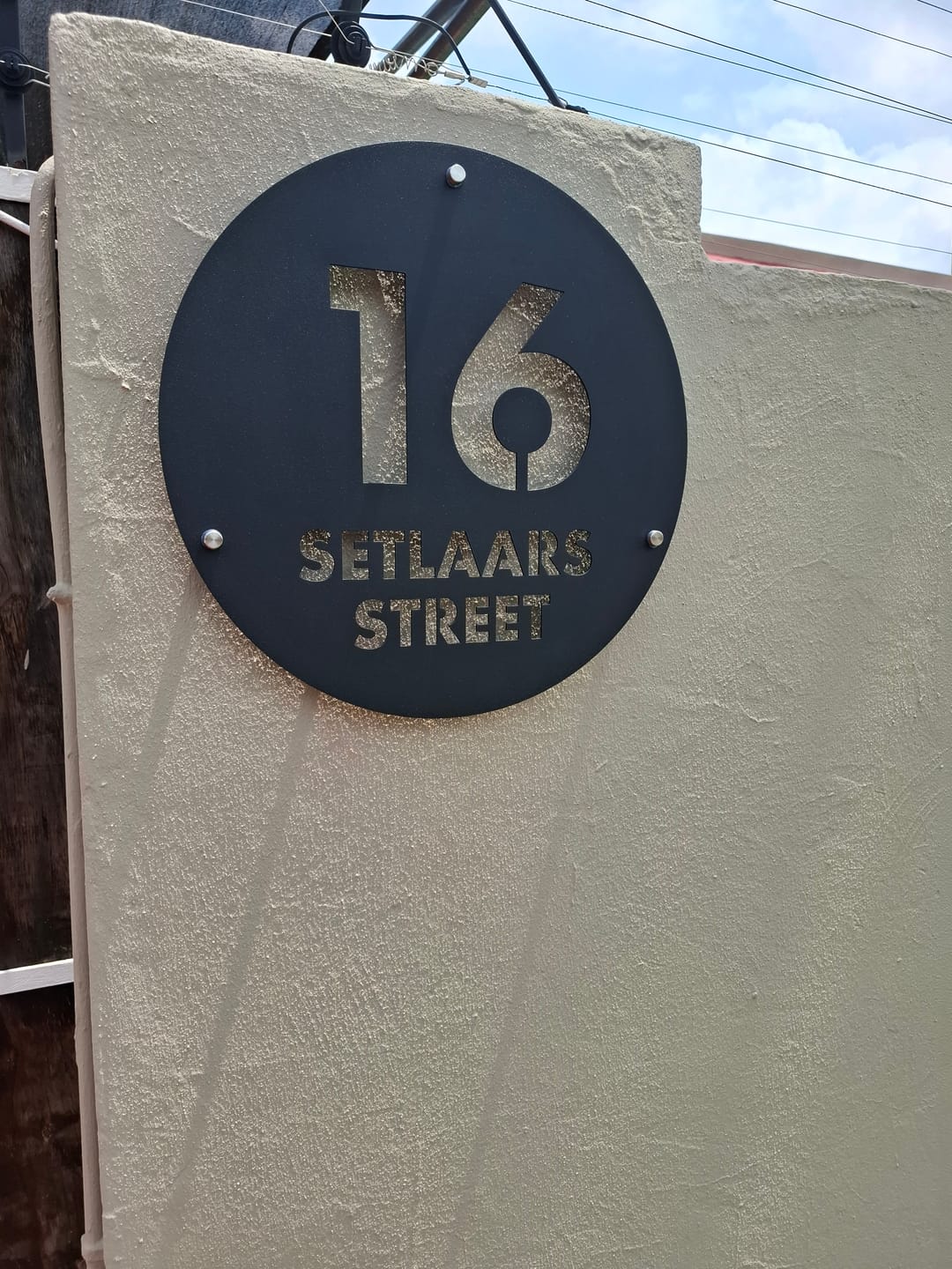 Customer photo review of The Round Metal House Number