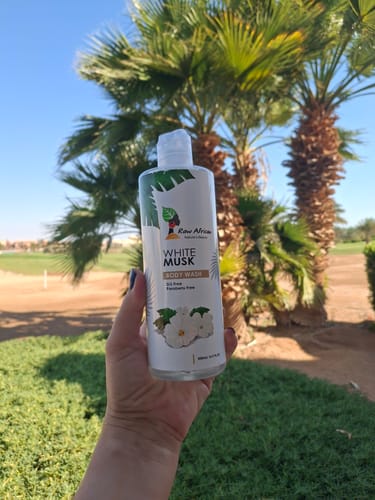 Customer photo review of White Musk Body Wash
