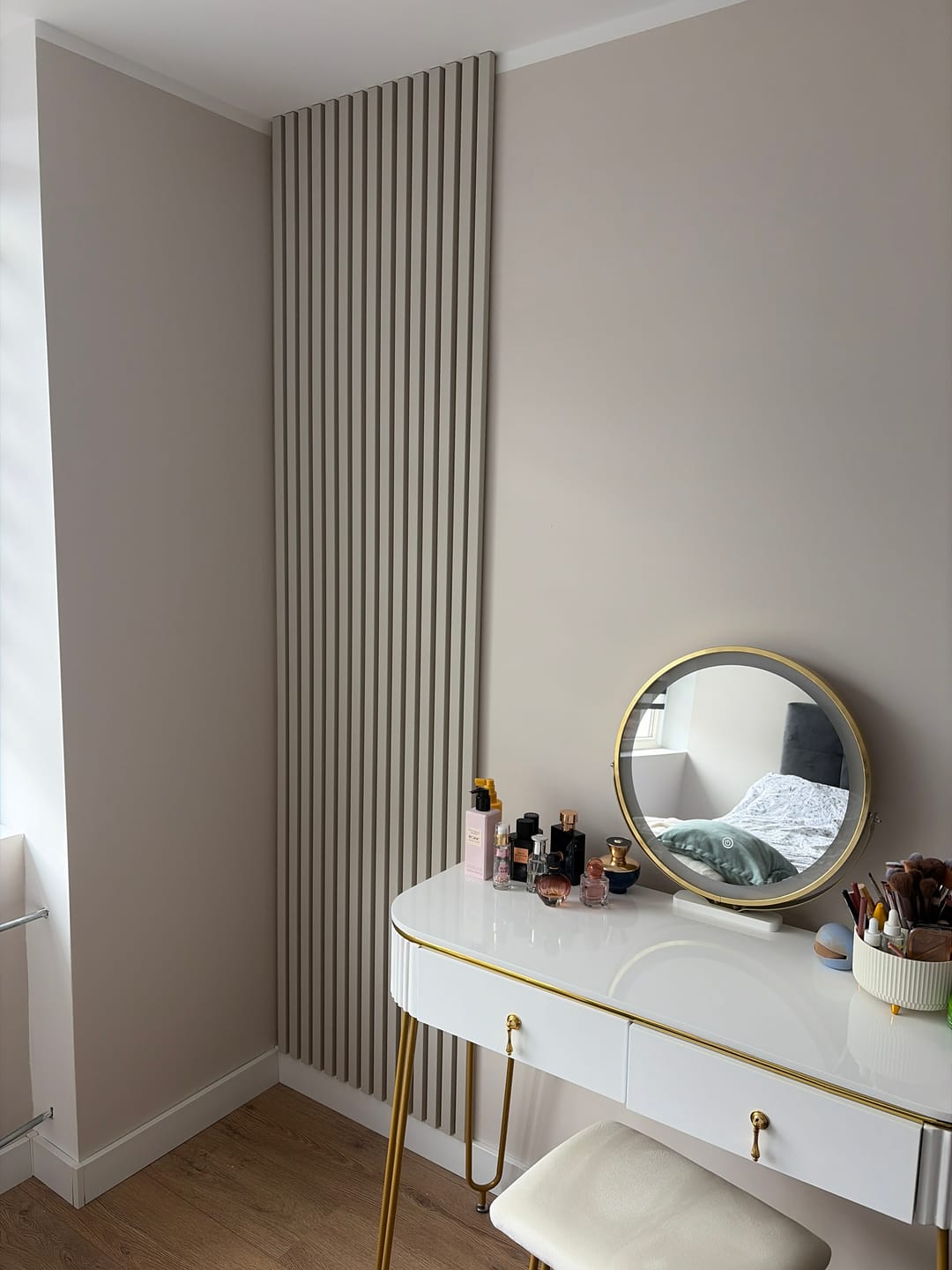 Customer photo review of Akoestische panelen  280 x 60 x 2.4 cm - Beige on Beige