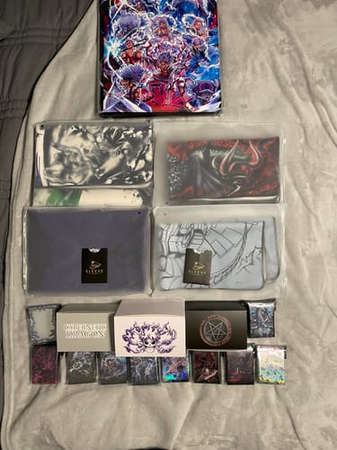 Customer photo review of Five Dark Elders Deckbox