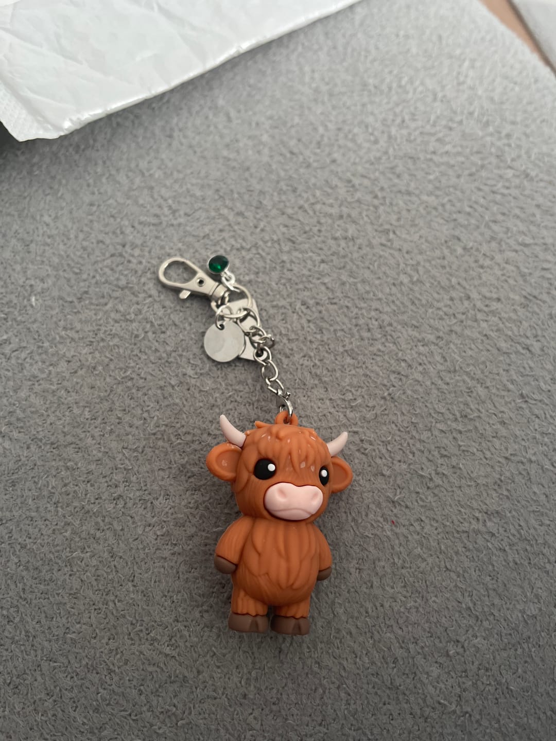 Customer photo review of 🐮A Little Highland Cow For You Keychain: Your Daily Reminder of Quiet Strength