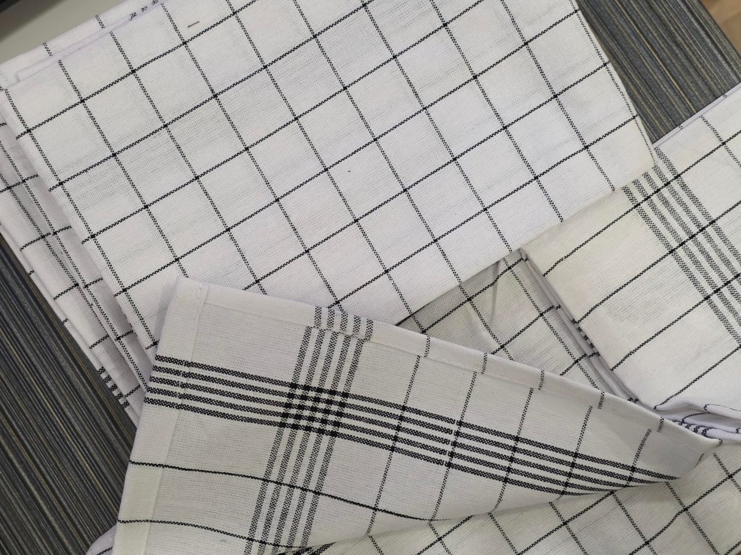 Customer photo review of Magicwipe® Premium Cotton Tea Towels (50 × 70 cm)