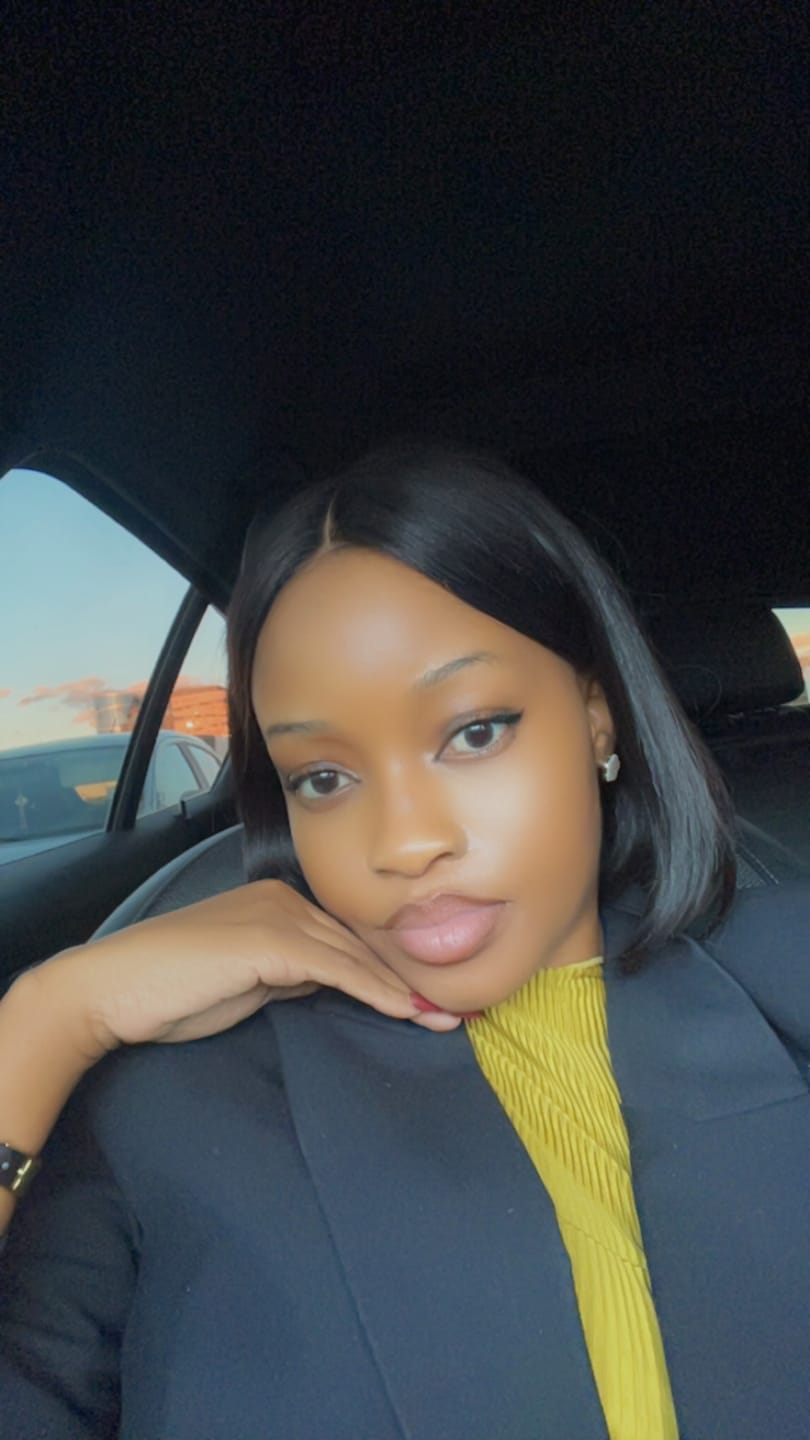 Customer photo review of 2x6 Vietnamese Pre Cut Bob Lace Wig Straight 8 Inch 1B4