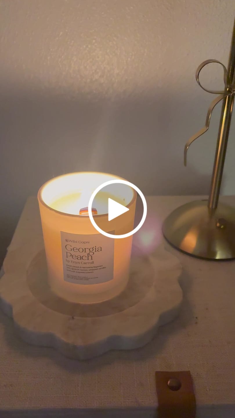 Customer video review of Georgia Peach Candle by Eryn Carroll