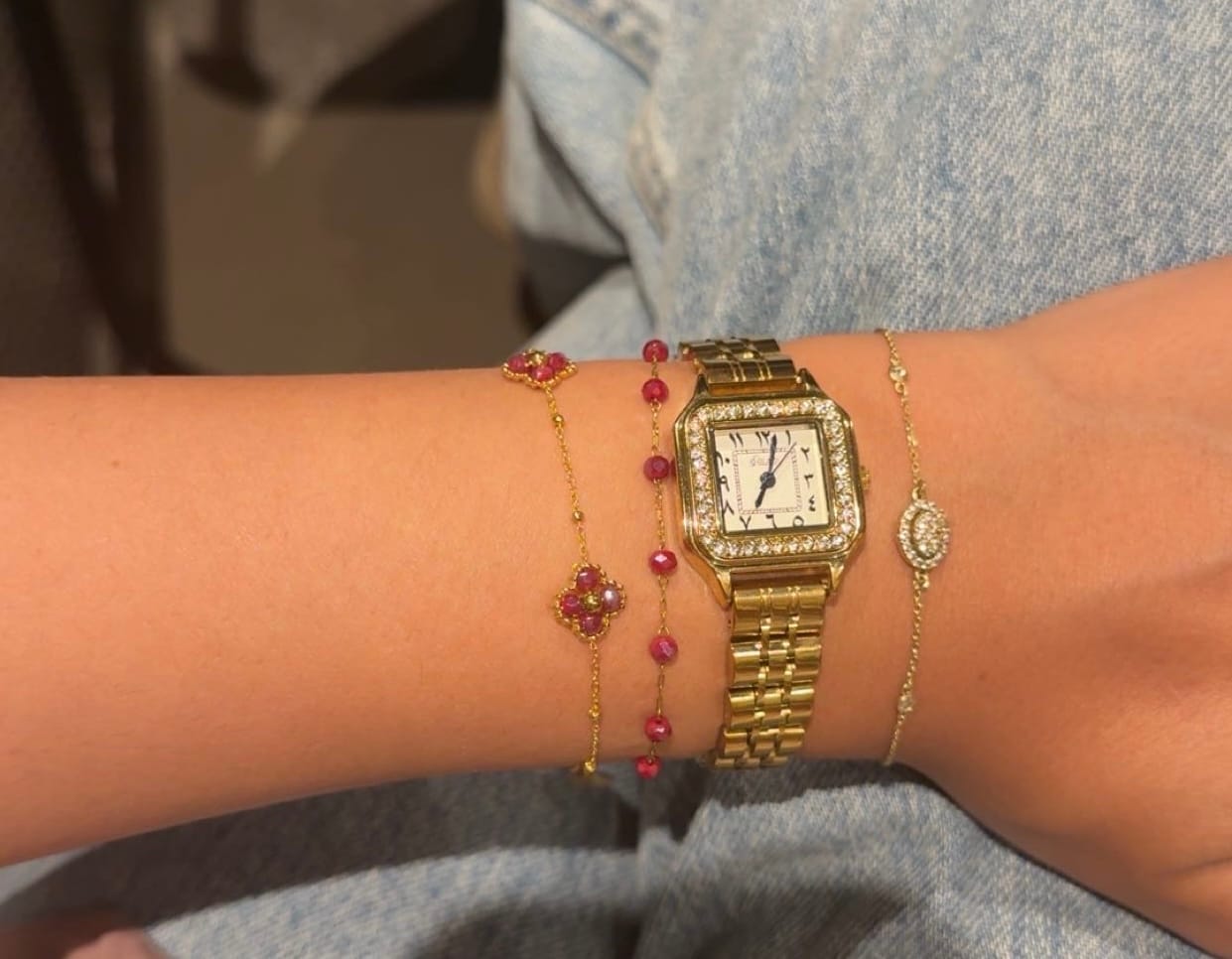 Customer photo review of LA MYKONOS MONTRE DORÉ AVEC CHIFFRES ARABES