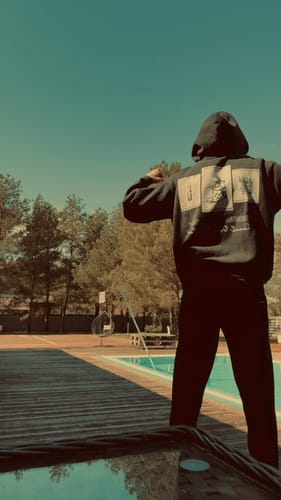 Customer photo review of VINCIT QUI PATITUR FADE OVERSIZED HOODIE