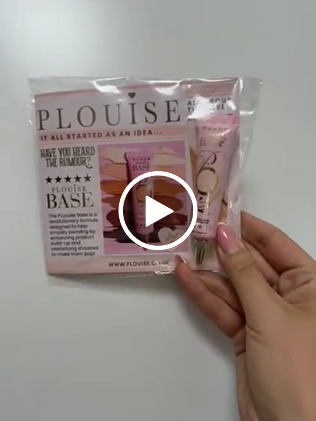 Customer video review of P.Louise Rumour Base Magazine