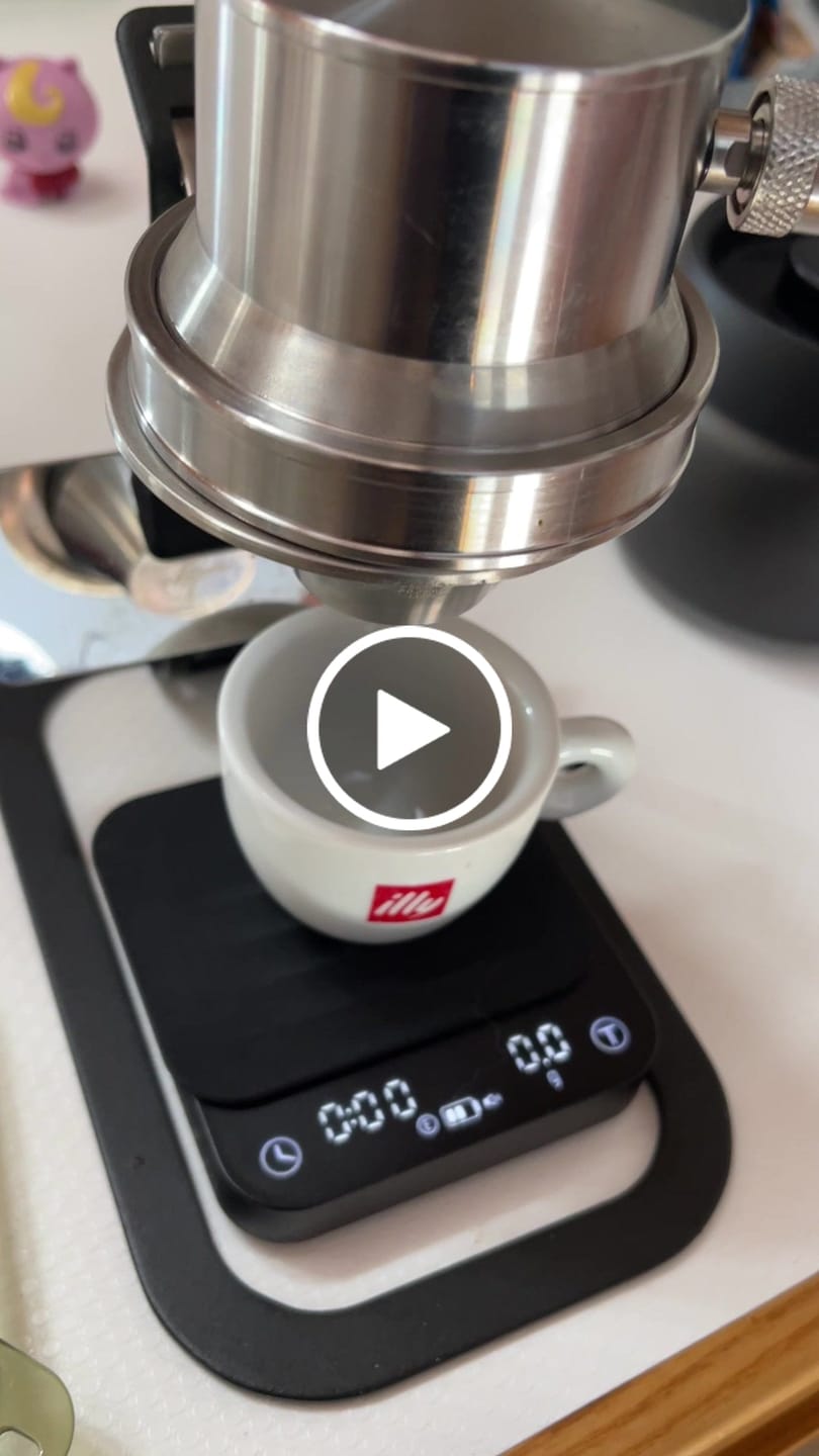 Customer video review of Step-Down Portafilter Basket 58mm to 32mm