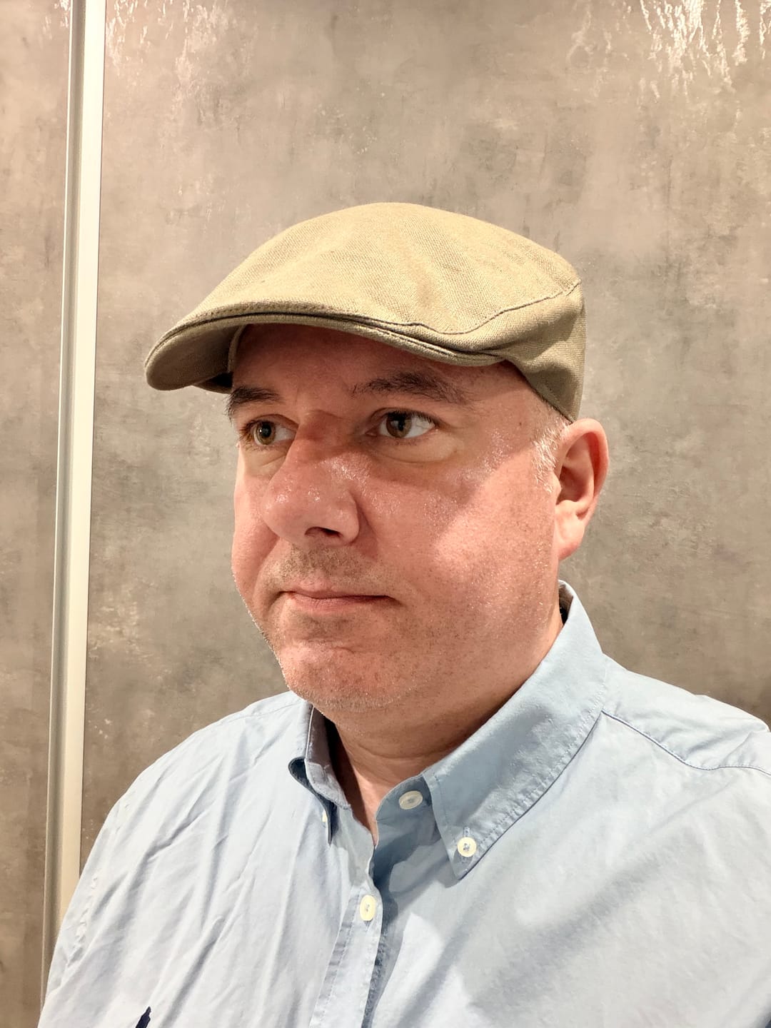 Customer photo review of Donegal Touring Cap Linen