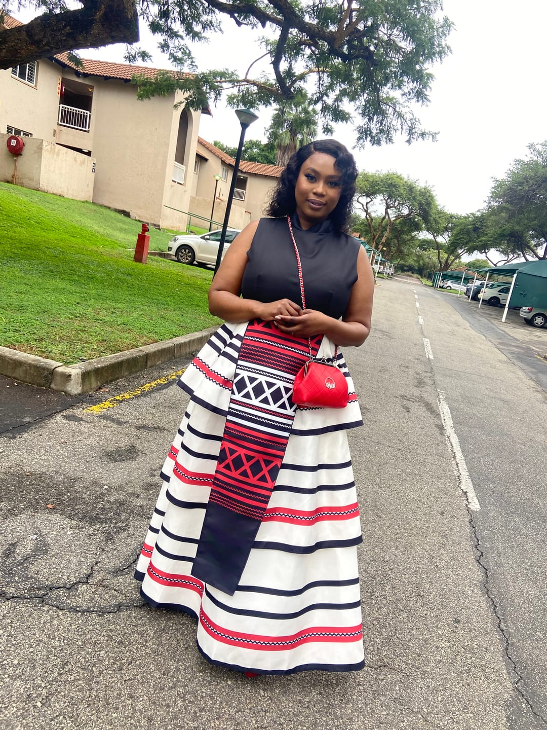 Customer photo review of ERA Mini Kisslock Chain Bag – Red