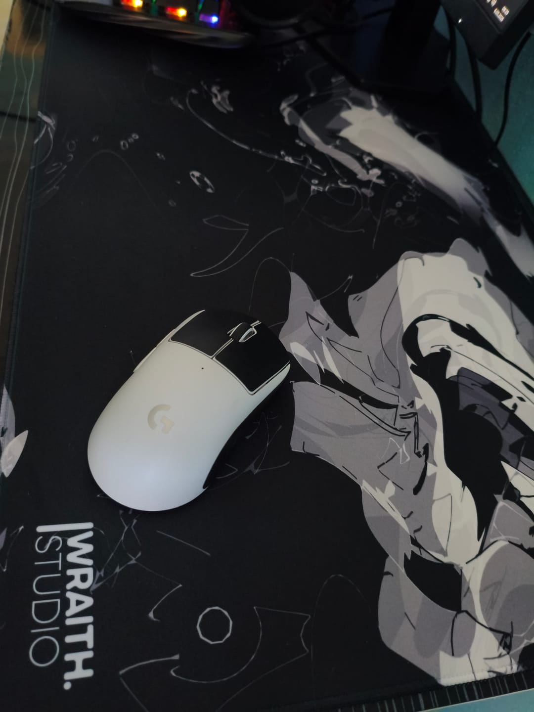 Customer photo review of Wraith Studio Daydream Deskmat