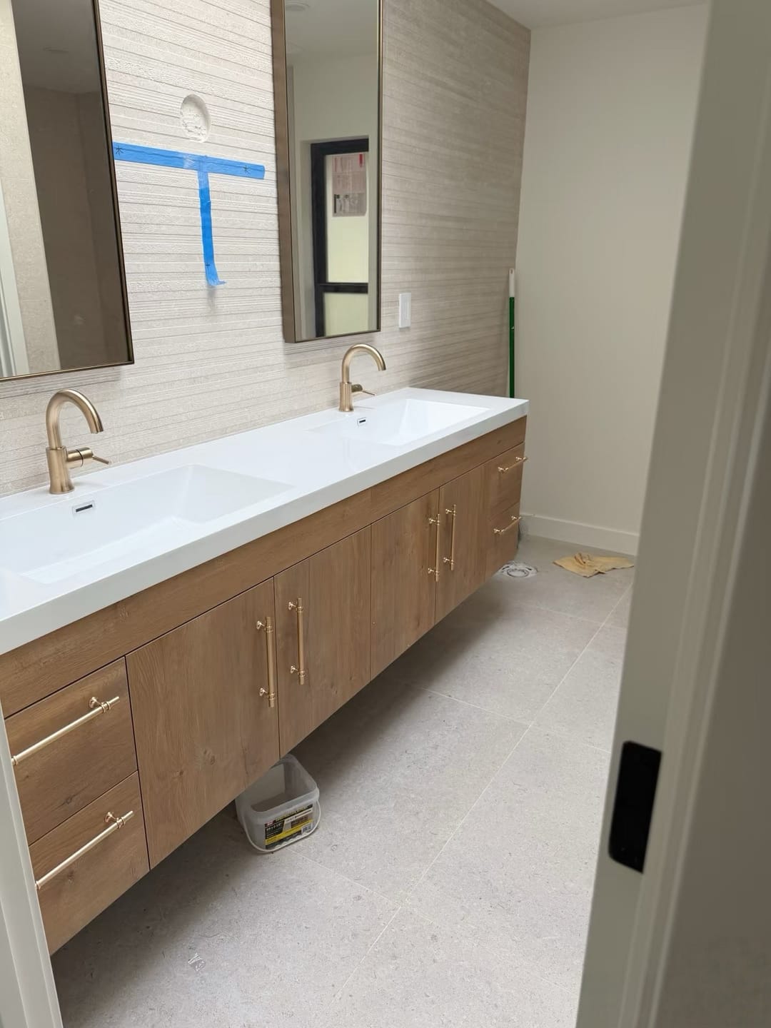 Customer photo review of Aqua 84" Double Sink Floating Bathroom Vanity