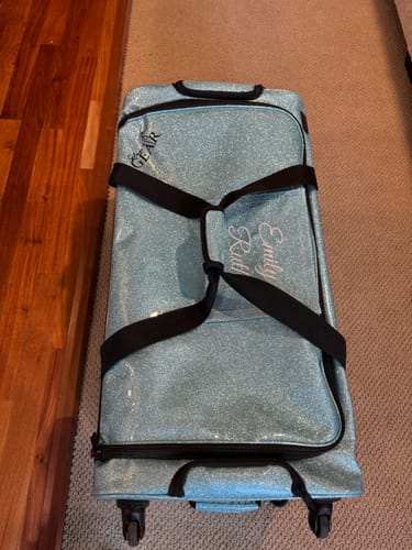 Customer photo review of Glam'r Gear Mobile Changing Station™ Dance Duffel Bag with Built-In uHide® Rack
