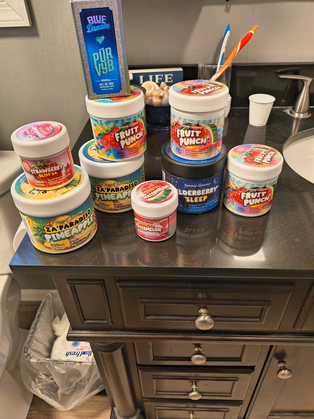Customer photo review of 300MG Yummy Gummy D9