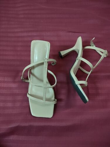 Customer photo review of Eliza Open Toe Sandals