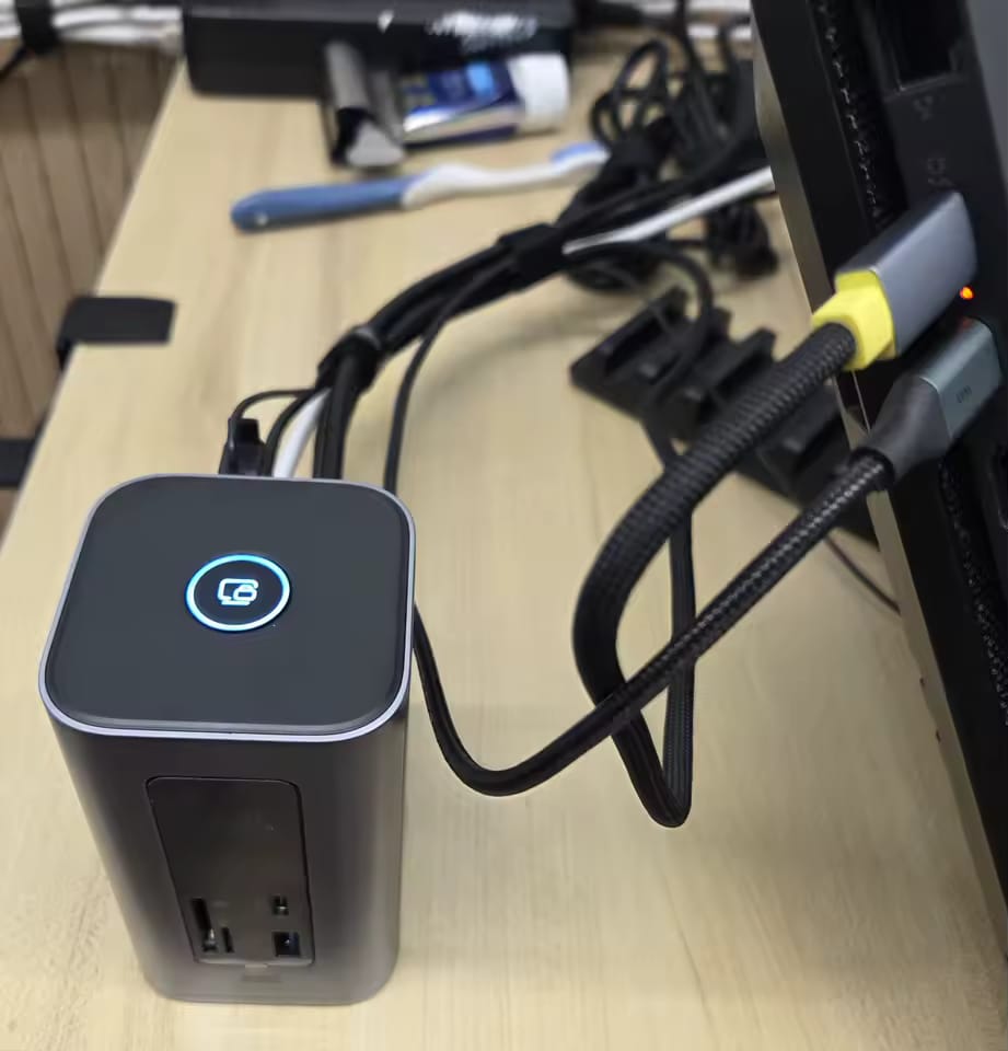 Customer photo review of 12-in-1 USB-C Hub – Doppelt 4K HDMI, 100W PD, RJ45, SD/TF