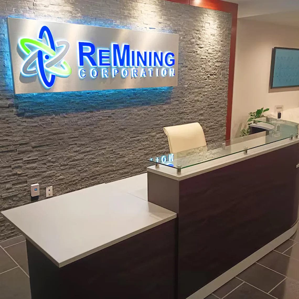 Customer photo review of Custom 3D Metal Backlit Sign For Rob
