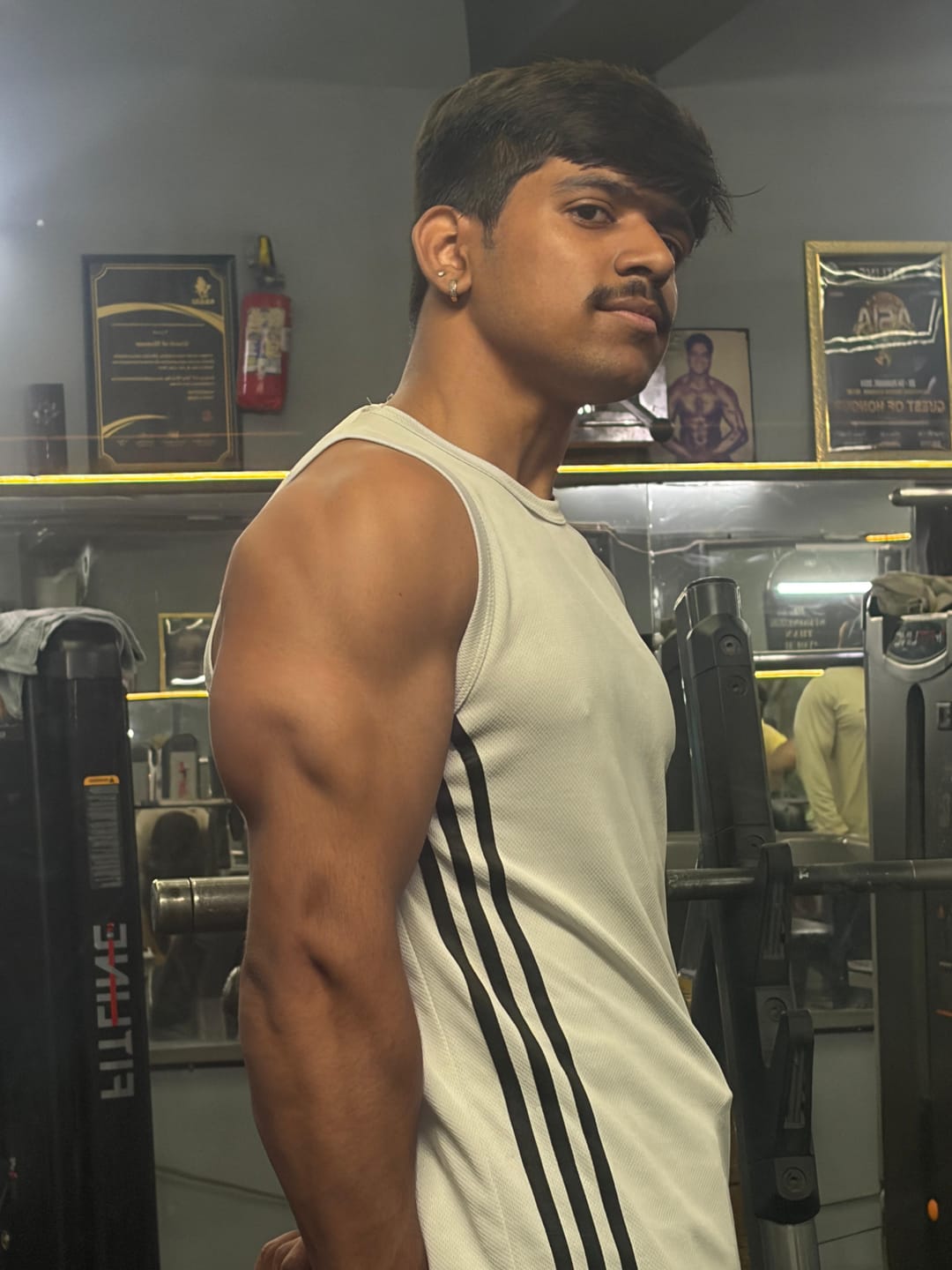 Customer photo review of Wellcore Creatine Monohydrate Powder (307g, 83 Servings, Tropical Tango) + Dynamite Pre-Workout Powder (210g,15 Servings, Fruit Blast)