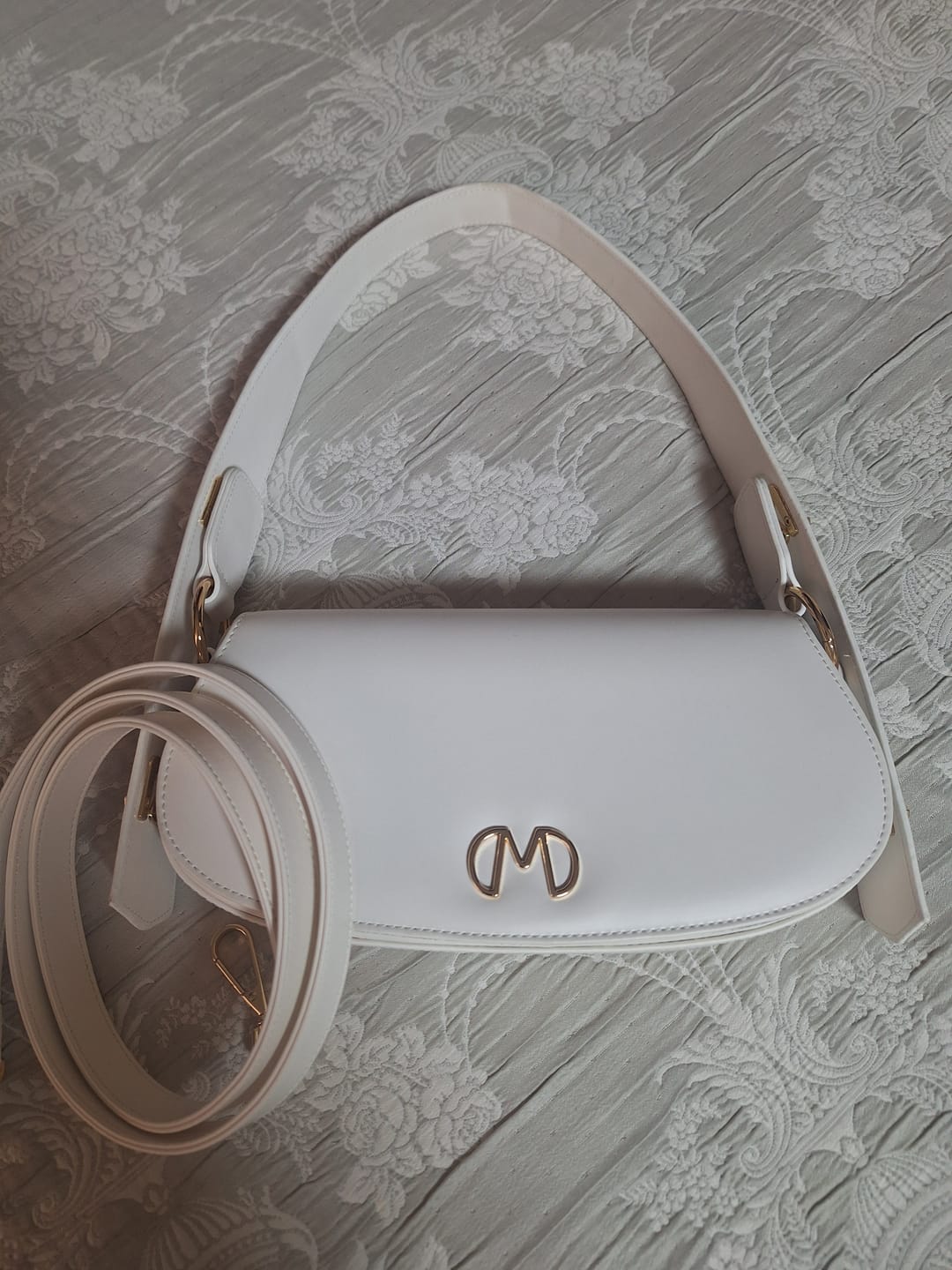 Customer photo review of Matmazel Ginny Buz Beyazı Kadın Omuz Çantası