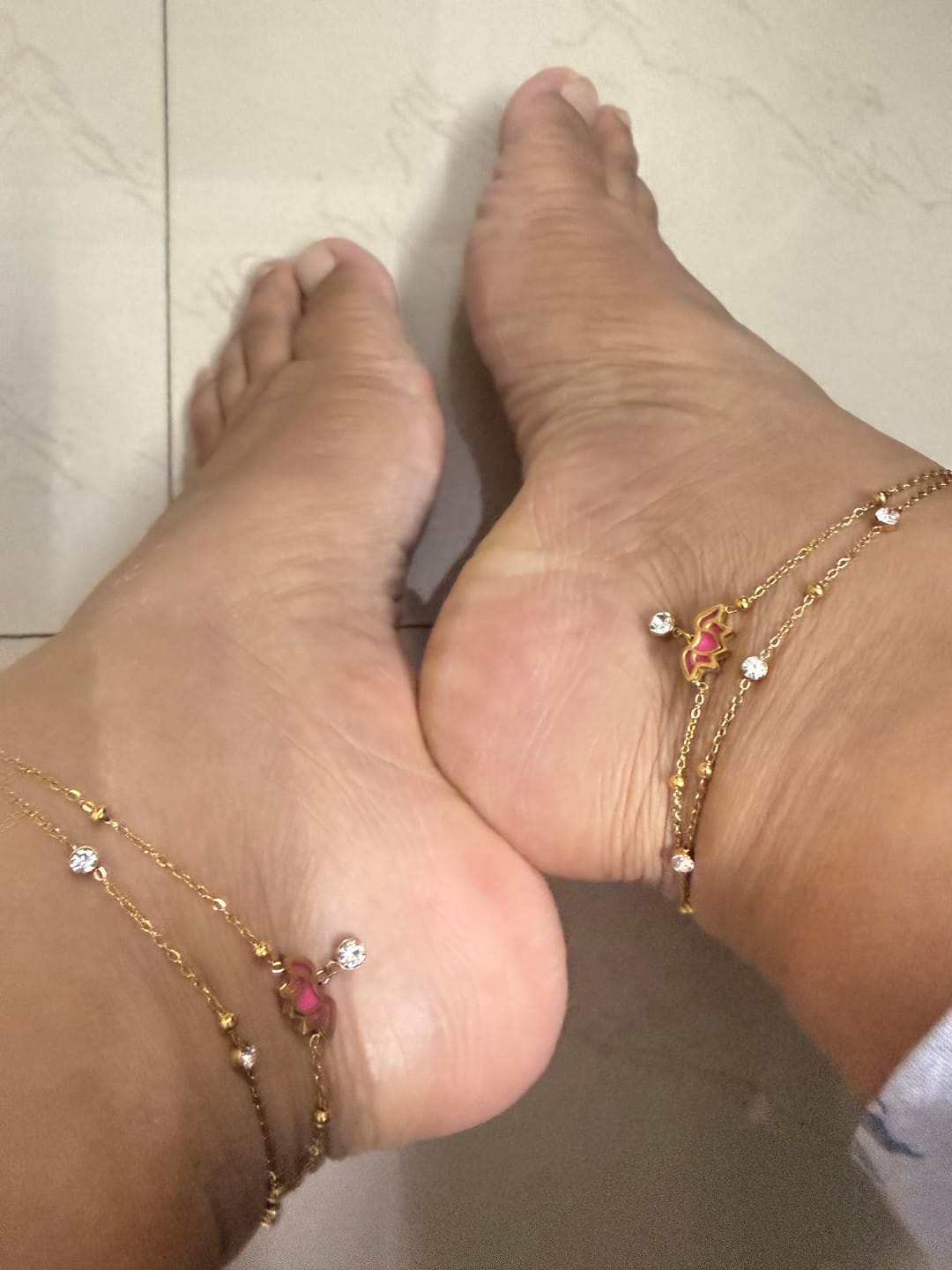 Customer photo review of Water Lily Anklet