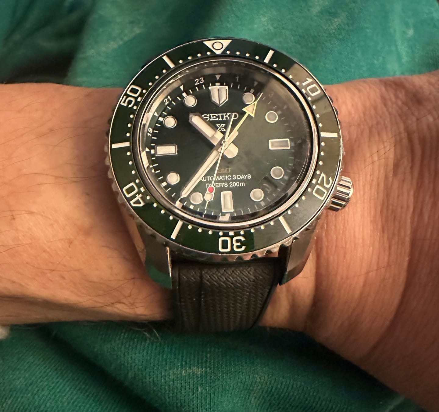 Customer photo review of Shark Skin Rubber - Black