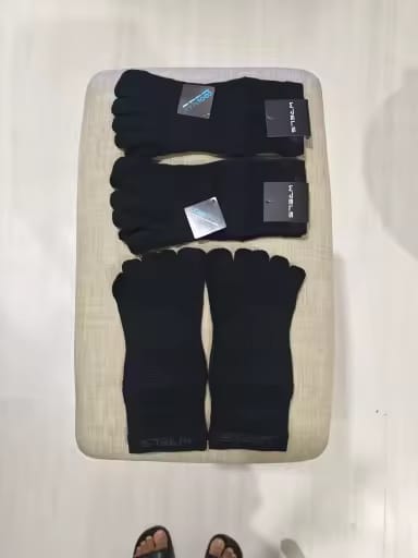 Customer photo review of Split-Toe Sports Socks – Quick-Dry Running & Cycling