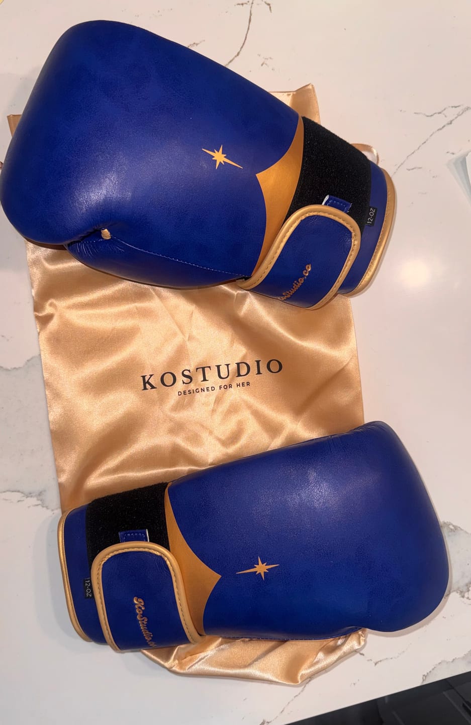Customer photo review of Sapphire Boxing Gloves