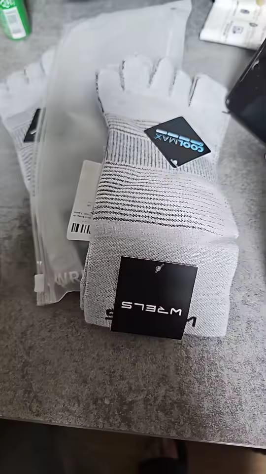 Customer photo review of Fünf-Zehen-Sportsocken – Schnelltrocknend für Laufen & Radfahren
