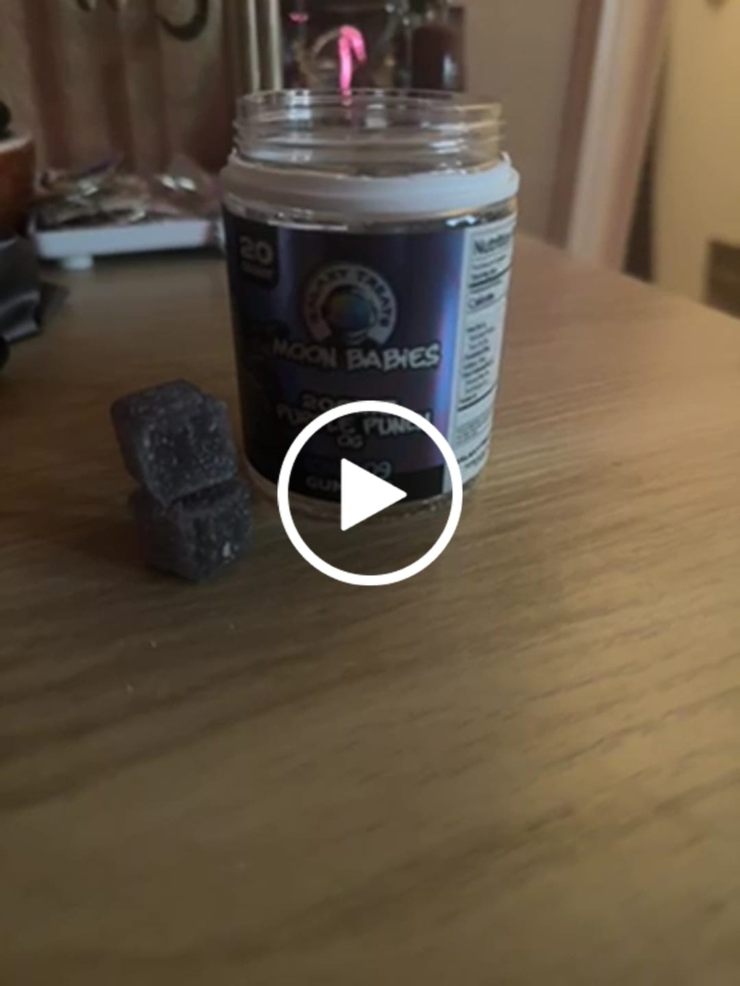 Customer video review of Purple Punch OG D9 Gummies