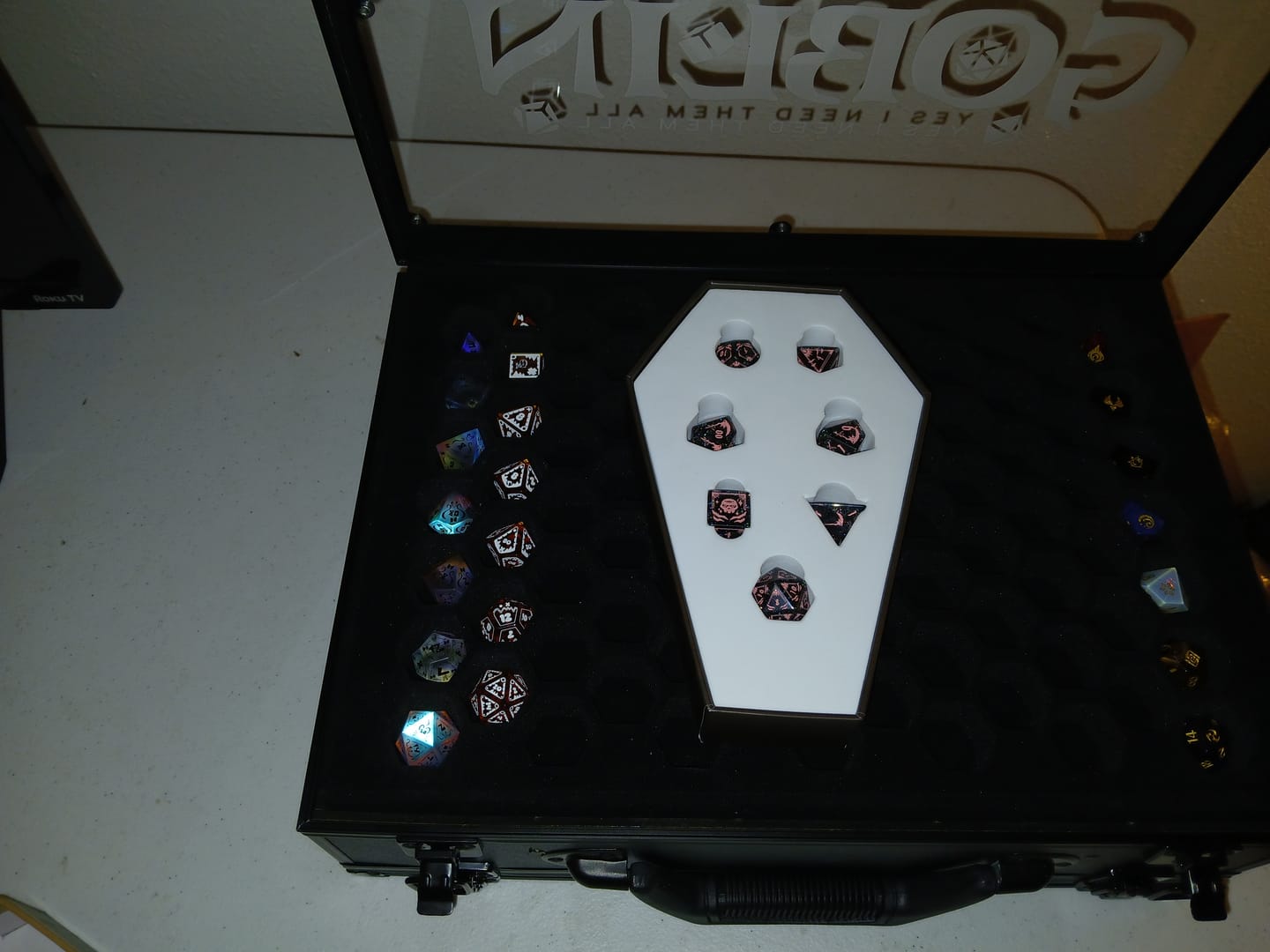 Customer photo review of PRE-ORDER | Mori Calliope Black Shattered Glass Dice Set | hololive English x MMG Exclusive