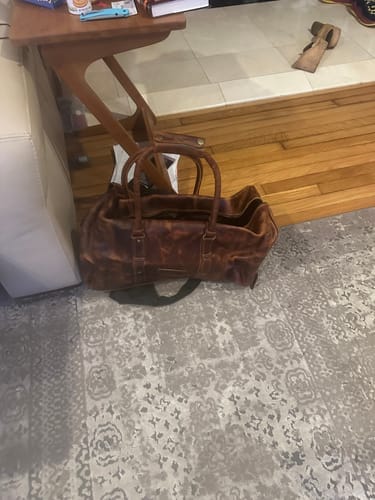 Customer photo review of Buffalo Leather Overnight Bag - Saddle Tint