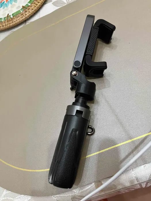 Customer photo review of 3-in-1 Mini-Stativ Selfie-Stick mit Bluetooth-Fernbedienung