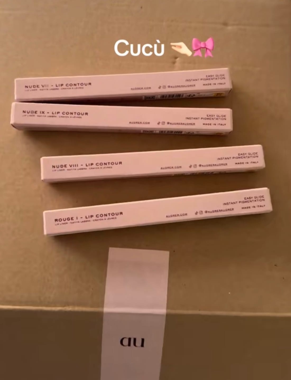 Customer photo review of Lip Contour