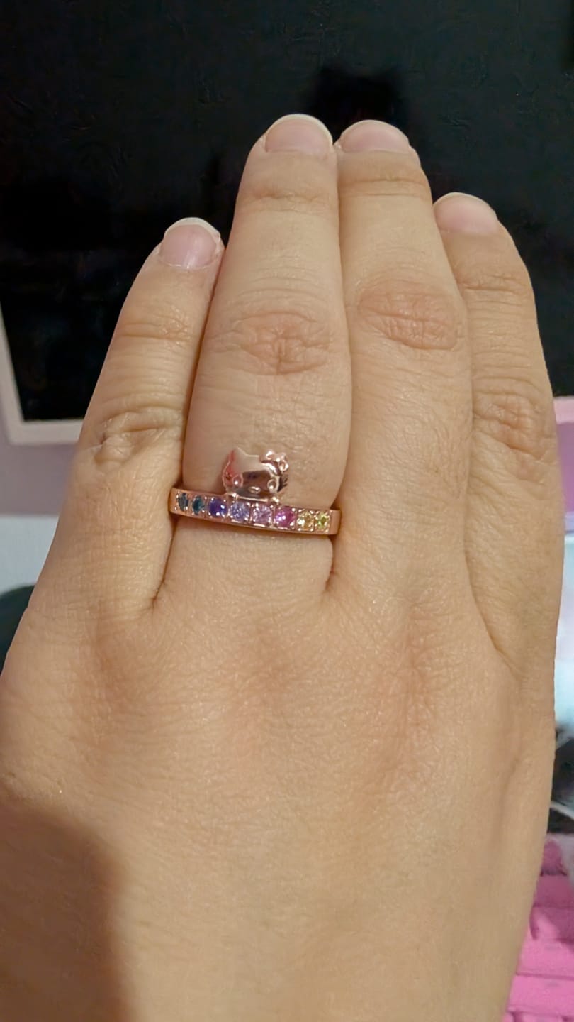 Customer photo review of Anillo Eternal Love | Plata con Baño de Oro Rosa 18k | Hello Kitty